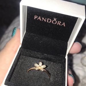 Pandora Flower ring